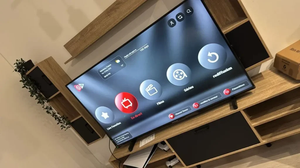 IPTV Hot vs iBOPlayer interface